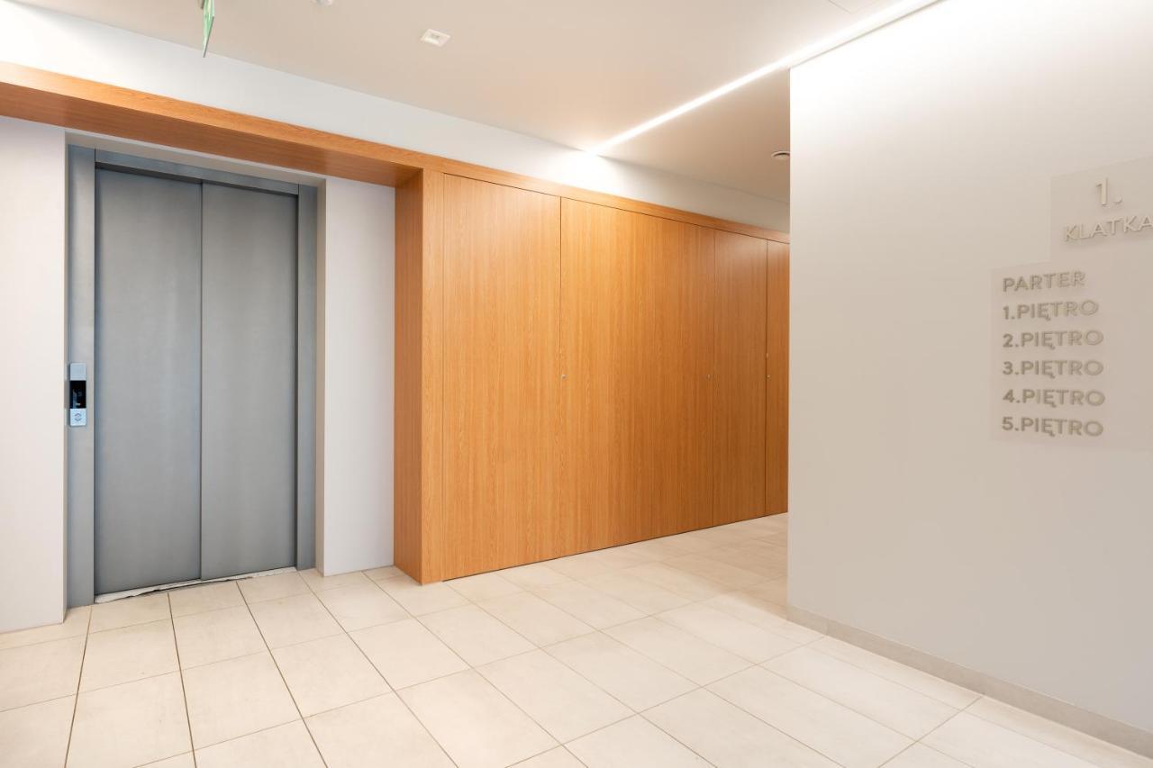 Superapart Aignera Apt 4, Family Friendly Oasis ワルシャワ エクステリア 写真